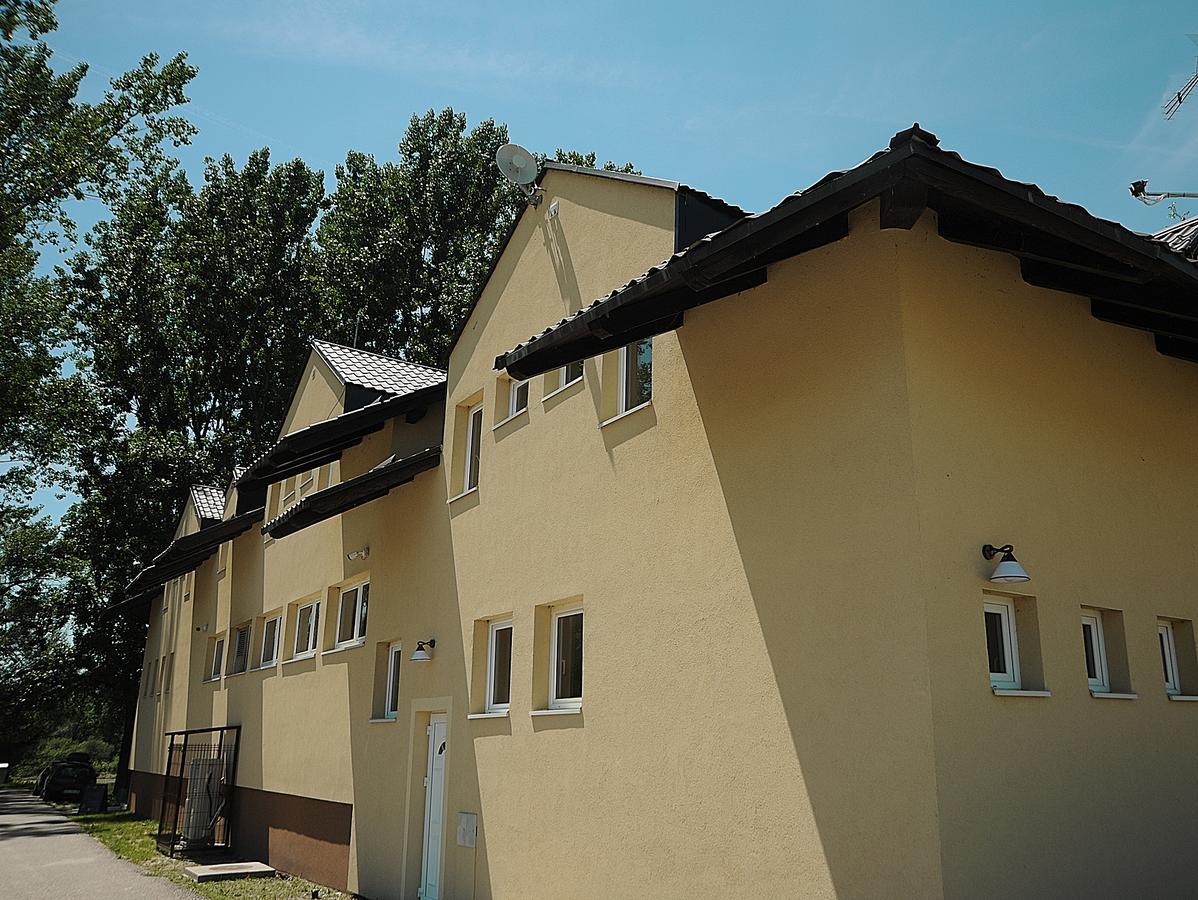 B&B Bela Vrba Backo Novo Selo Exteriör bild